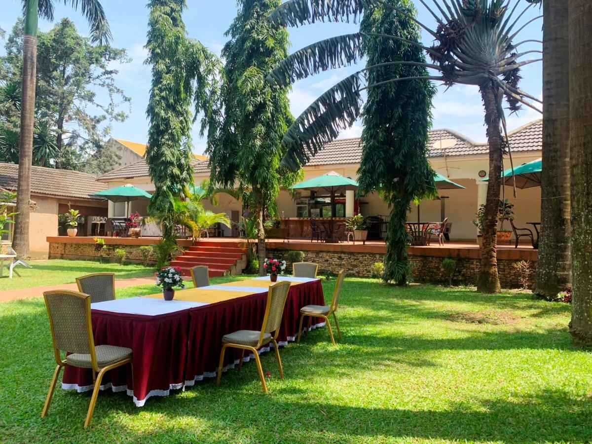 Emerald Hotel Kampala Esterno foto