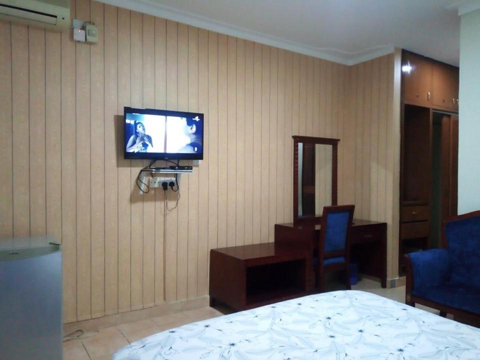 Emerald Hotel Kampala Esterno foto