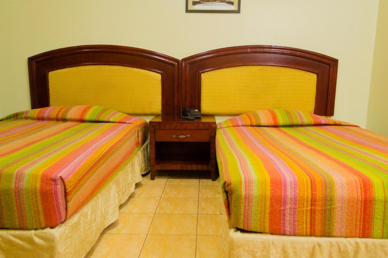 Emerald Hotel Kampala Esterno foto
