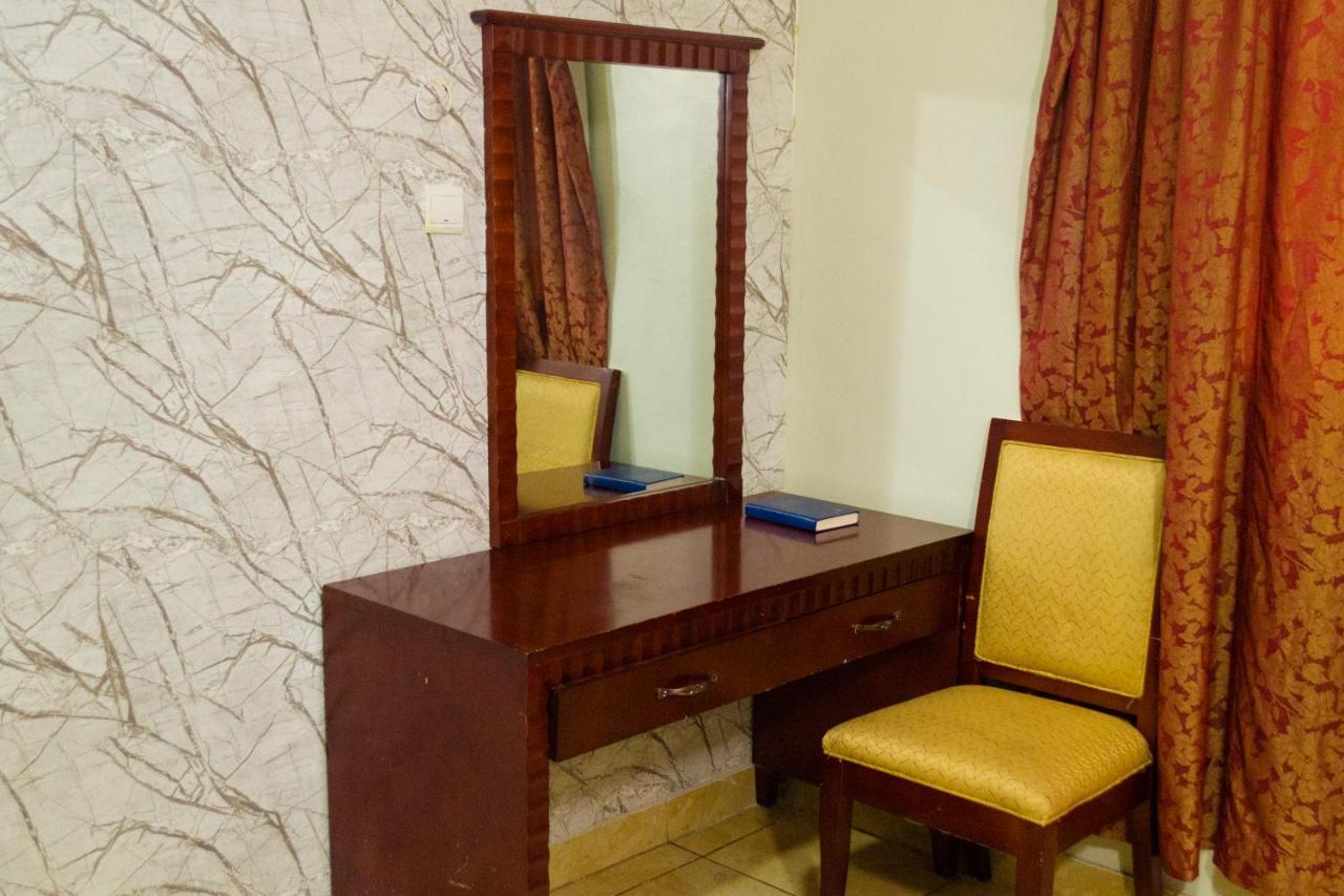 Emerald Hotel Kampala Esterno foto