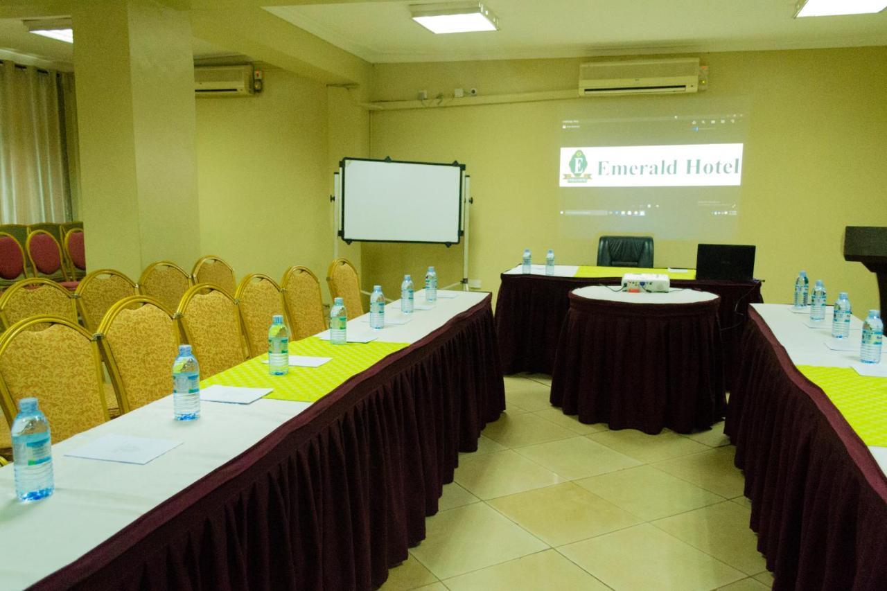 Emerald Hotel Kampala Esterno foto